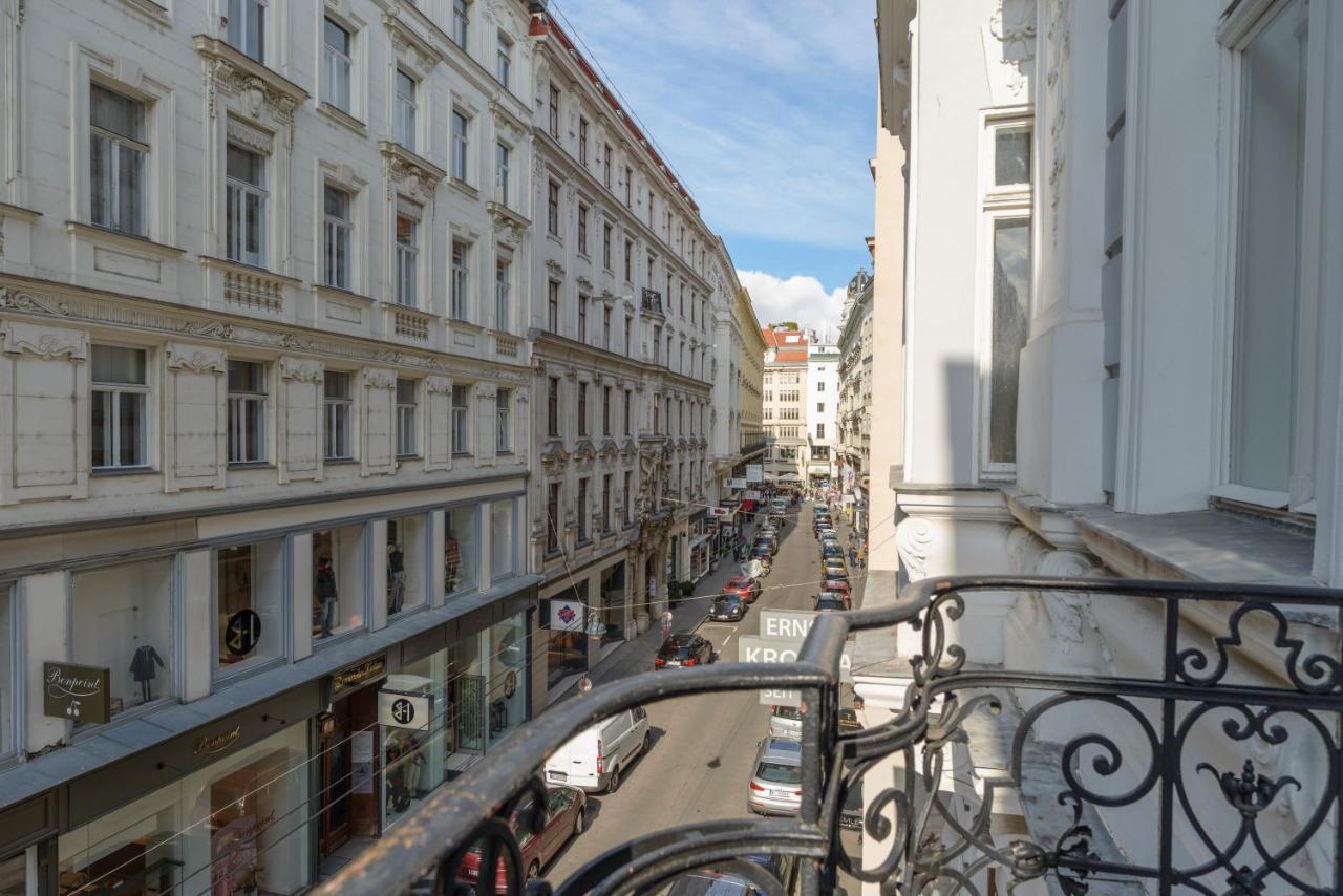 Senator Suite Stephansplatz By Ichbucheat Vienna Exterior photo